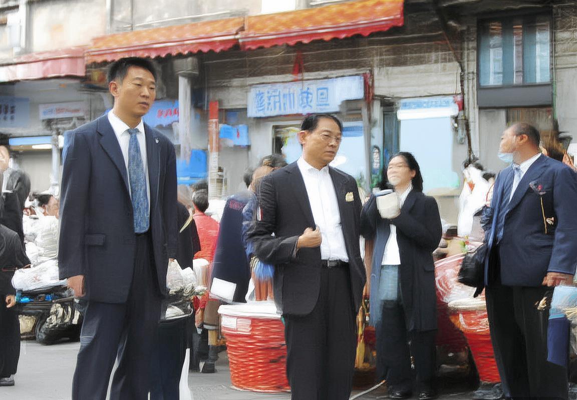 场均6分就想打NBA？三分命中率不足三成防守漏洞明显，“3D球员”梦想遭球迷质疑